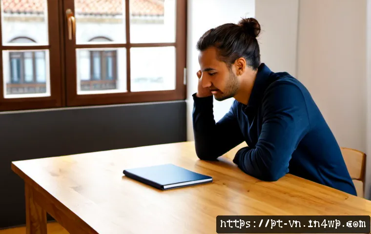 Home 17 의식적 기술 사용을 위한 전문가 인터뷰 - Photorealistic editorial interview scene in a bright Lisbon coworking studio, a Portuguese technolog...